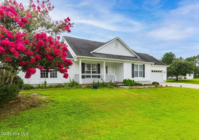 Photo 4 of Single family home for sale at 301 Ransom Brk Ct, Beaufort, NC 28516 | MLS# 100589627 | Listing updated on 2026-08-18