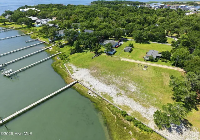 Photo 4 of Land for sale at 184 Lennoxville Point Rd, Beaufort, NC 28516 | MLS# 100586519 | Listing updated on 2026-07-21