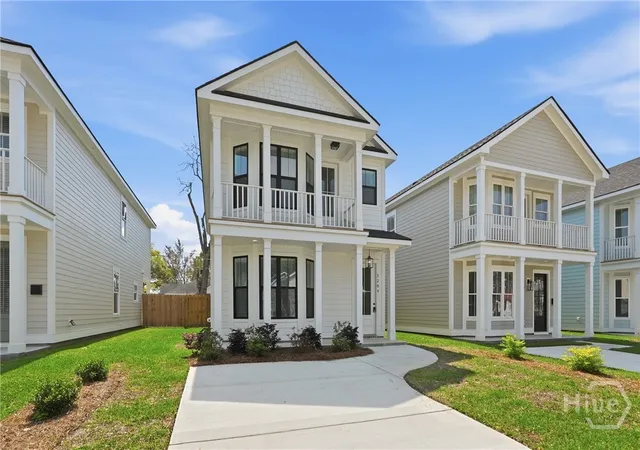 Photo 2 of Single family home for sale at 1209 E 34th Street, Savannah, GA 31404 | MLS# SA352136 | Listing updated on 2026-08-12