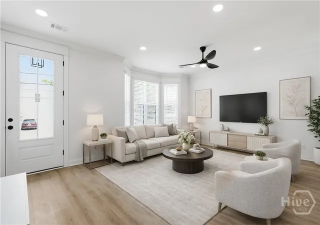 Photo 3 of Single family home for sale at 1209 E 34th Street, Savannah, GA 31404 | MLS# SA352136 | Listing updated on 2026-08-12