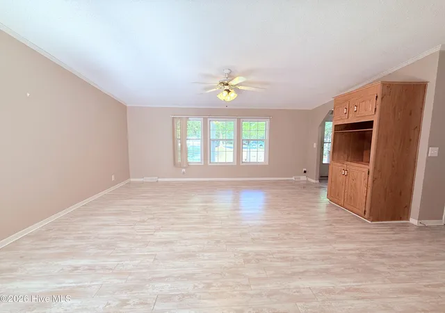 5th image of 214 Sea Horse Dr, Swansboro, NC 28584 | MLS# 100555995