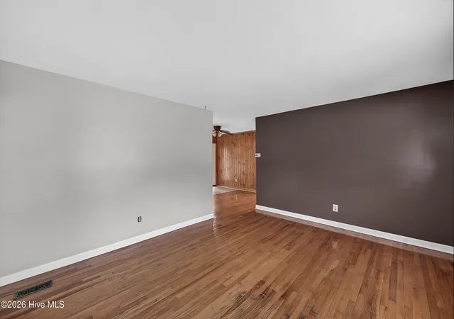 image of 12 Barksdale Dr, Jacksonville, NC 28540 | MLS# 100574339