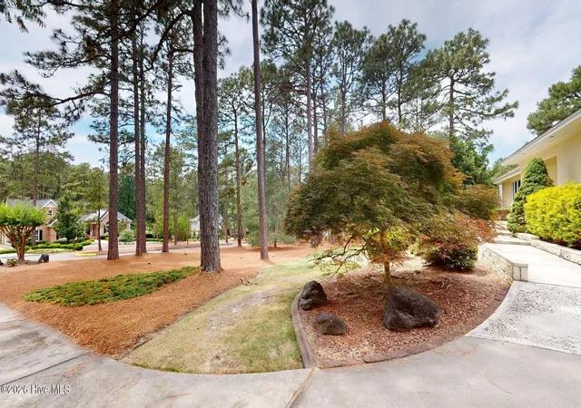 Photo 4 of Single family home for sale at 88 Mcmichael Dr, Pinehurst, NC 28374 | MLS# 100584506 | Listing updated on 2026-09-04