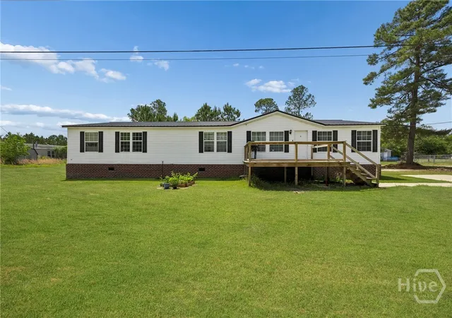 Homes for sale in Ludowici, GA | 196 Tupelo Loop Ne, Ludowici, GA 31316 | MLS# SA356670