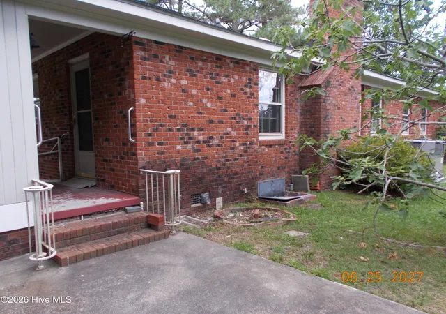 2nd image of 2209 Stanton Rd, Kinston, NC 28504 | MLS# 100584193