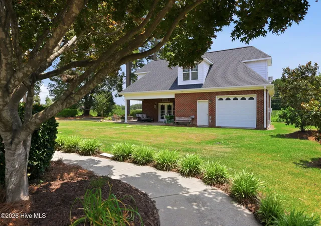 Photo 3 of Single family home for sale at 201 Foxcroft Ln, Winterville, NC 28590 | MLS# 100580471 | Listing updated on 2026-08-18