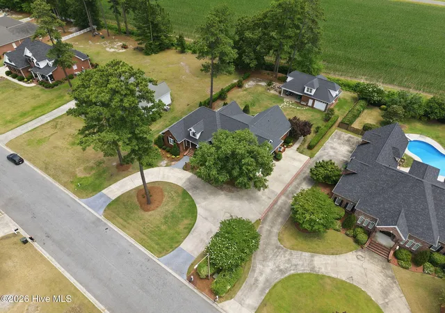 Photo 4 of Single family home for sale at 201 Foxcroft Ln, Winterville, NC 28590 | MLS# 100580471 | Listing updated on 2026-08-18