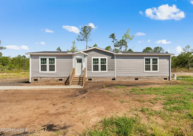 Homes for sale in Winnabow, NC | 6830 Lewis Dr Se, Winnabow, NC 28479 | MLS# 100575559