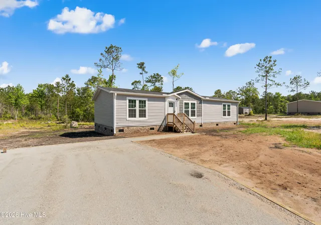 Homes for sale in Winnabow, NC | 6830 Lewis Dr Se, Winnabow, NC 28479 | MLS# 100575559
