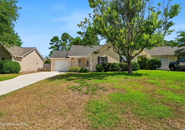 Photo 2 of Single family home for sale at 5119 Honeydew Ln, Wilmington, NC 28412 | MLS# 100583306 | Listing updated on 2026-08-18