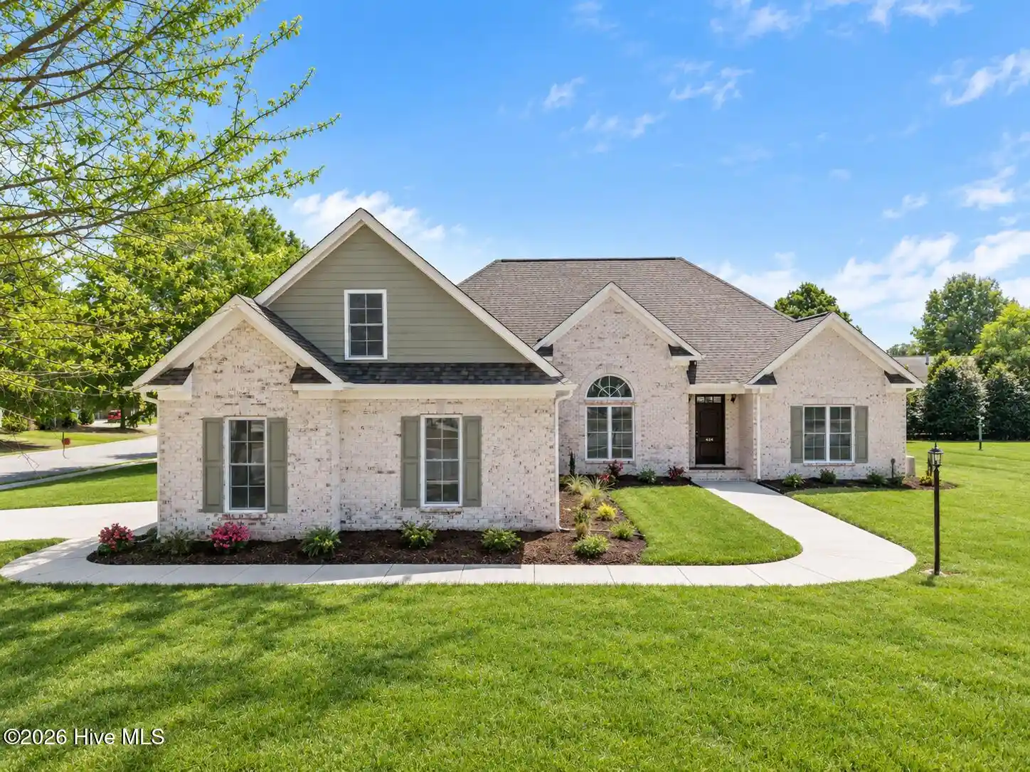 Photo 1 of Single family home for sale at 404 Donald Dr, Winterville, NC 28590 | MLS# 100567957 | Listing updated on 2026-10-30