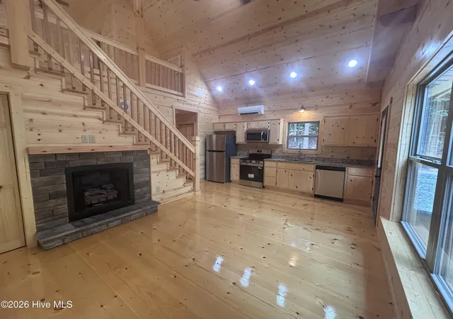 Photo 3 of Single family home for sale at 730 Whispering Ridge Dr, Murphy, NC 28906 | MLS# 98544190 | Listing updated on 2026-08-18