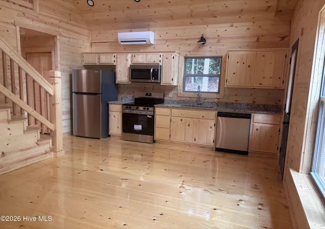 Photo 5 of Single family home for sale at 730 Whispering Ridge Dr, Murphy, NC 28906 | MLS# 98544190 | Listing updated on 2026-08-18