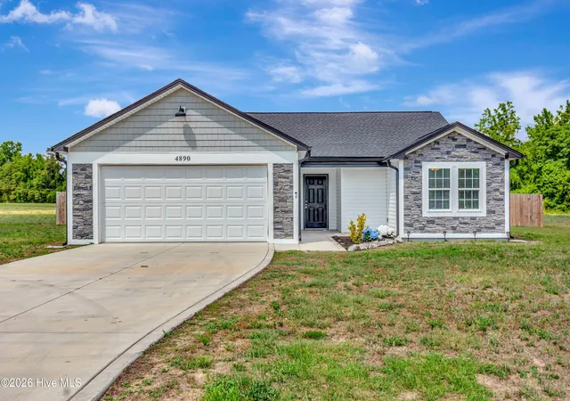Photo 1 of Single family home for sale at 4890 W Nc 72 Hwy, Lumberton, NC 28360 | MLS# 100576413 | Listing updated on 2026-08-28