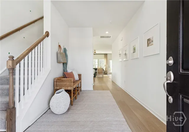 Photo 3 of Single family home for sale at 128 Willowbranch Ln, Savannah, GA 31302 | MLS# SA362583 | Listing updated on 2026-09-19