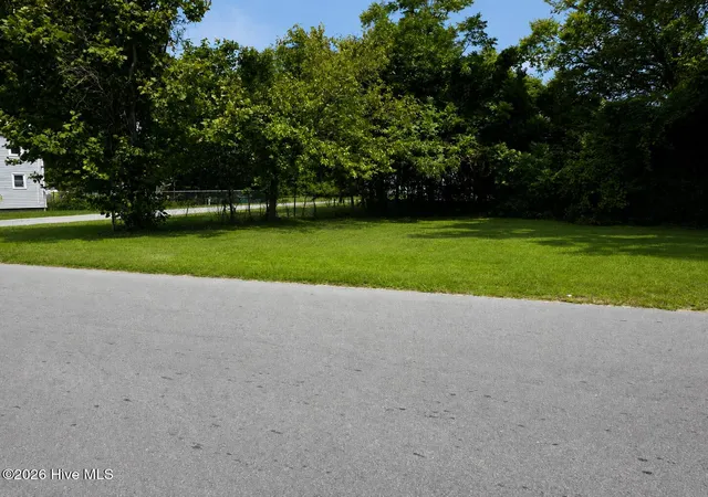Photo 3 of Land for sale at 824 Chapman St, New Bern, NC 28560 | MLS# 100596238 | Listing updated on 2026-08-18