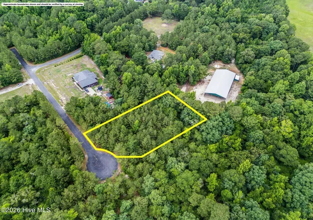 Photo 2 of Land for sale at 129 Dodge Ln, Wallace, NC 28466 | MLS# 100580569 | Listing updated on 2026-09-10