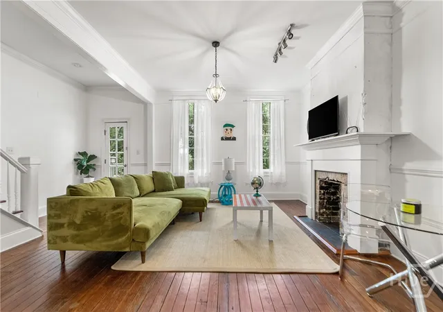 Photo 4 of Condo for sale at 521 E Broad St #2, Savannah, GA 31401 | MLS# SA359369 | Listing updated on 2026-09-17