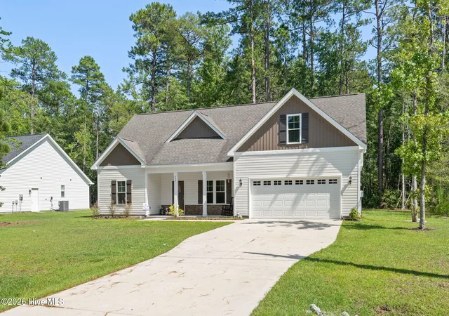 Photo 2 of Single family home for sale at 544 Briarwood Dr Nw, Calabash, NC 28467 | MLS# 100588711 | Listing updated on 2026-08-18