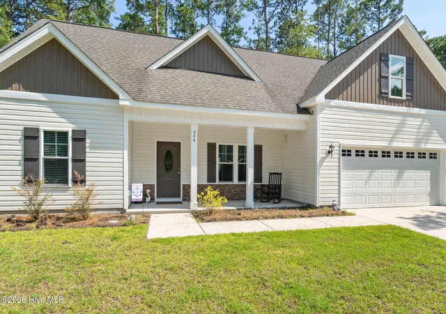 Photo 3 of Single family home for sale at 544 Briarwood Dr Nw, Calabash, NC 28467 | MLS# 100588711 | Listing updated on 2026-08-18