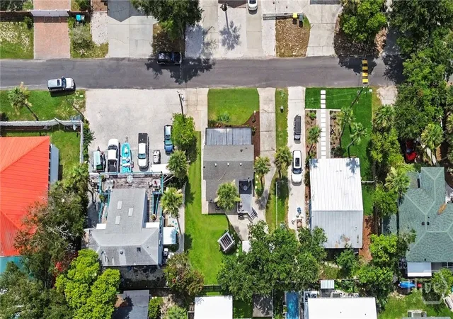 Homes for sale in Tybee Island, GA | 1305 Lovell Ave, Tybee Island, GA 31328 | MLS# SA359756