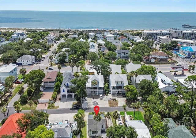 Homes for sale in Tybee Island, GA | 1305 Lovell Ave, Tybee Island, GA 31328 | MLS# SA359756