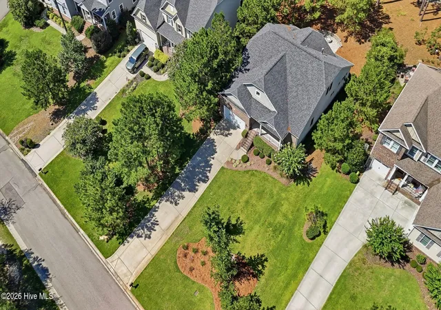 Photo 3 of Single family home for sale at 86 Plantation Dr, Southern Pines, NC 28387 | MLS# 100594969 | Listing updated on 2026-08-18