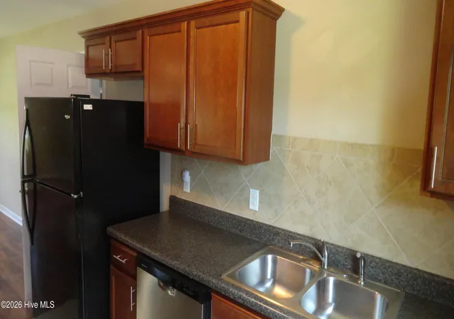 Photo 4 of Single family home for sale at 111 Wanchese Way, New Bern, NC 28560 | MLS# 100592963 | Listing updated on 2026-08-18