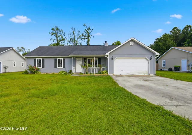 Homes for sale in Hubert, NC | 115 Daphne Dr, Hubert, NC 28539 | MLS# 100588035