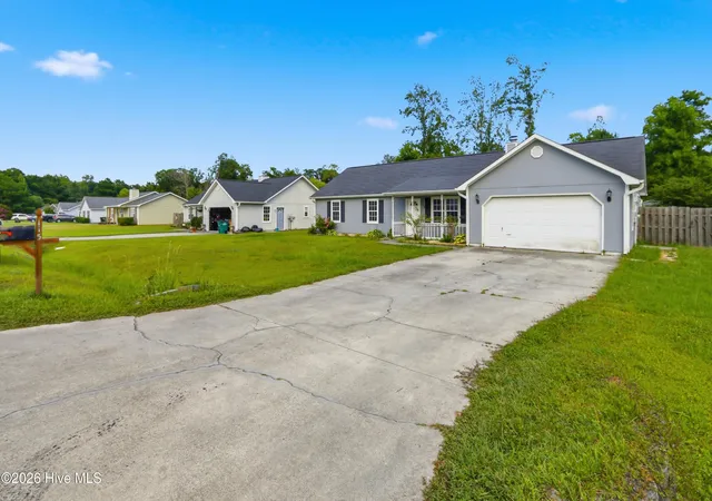 Homes for sale in Hubert, NC | 115 Daphne Dr, Hubert, NC 28539 | MLS# 100588035