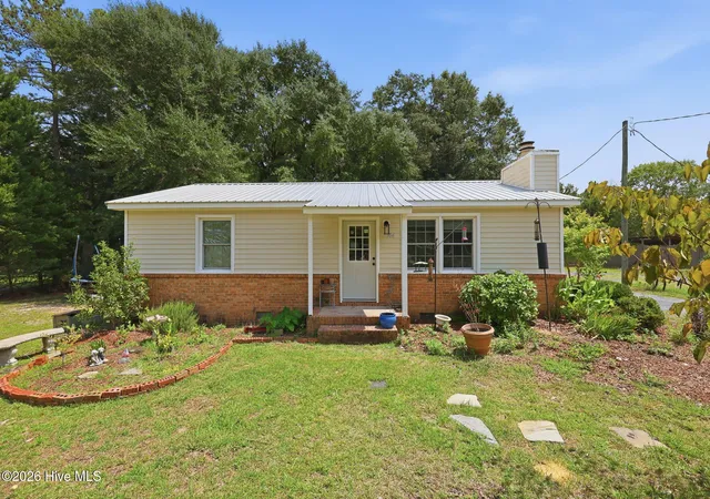 Photo 3 of Single family home for sale at 304 Archie Rd, West End, NC 27376 | MLS# 100600060 | Listing updated on 2026-08-31