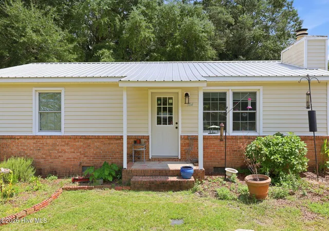 Photo 4 of Single family home for sale at 304 Archie Rd, West End, NC 27376 | MLS# 100600060 | Listing updated on 2026-08-31