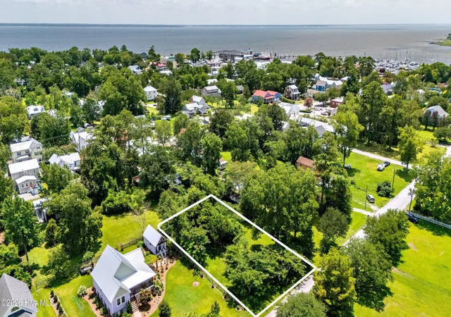 Photo 1 of Land for sale at 504 Midyette St, Oriental, NC 28571 | MLS# 100594966 | Listing updated on 2026-09-03