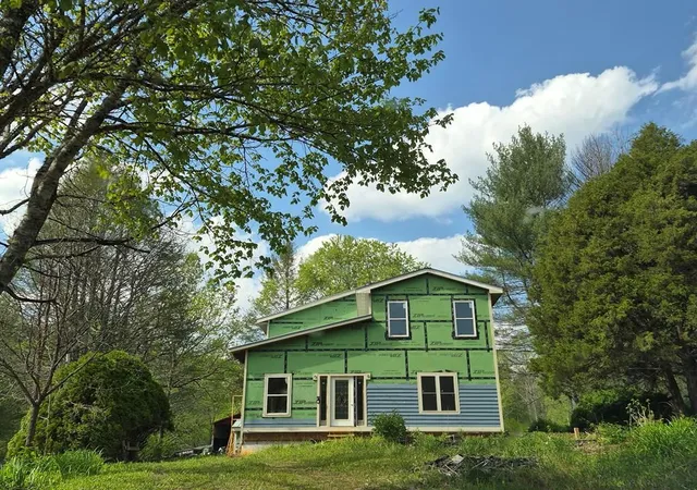Photo 2 of Single family home for sale at 1132 Dockery Crk Rd, Murphy, NC 28906 | MLS# 98544658 | Listing updated on 2026-08-18