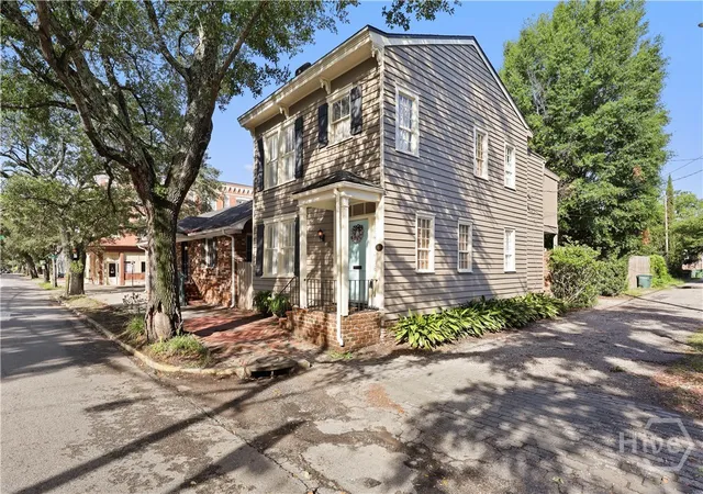 Photo 1 of Single family home for sale at 111 E Broad St, Savannah, GA 31401 | MLS# SA358476 | Listing updated on 2026-07-07