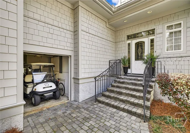 Photo 3 of Single family home for sale at 7 Sparnel Rd, Savannah, GA 31411 | MLS# SA349382 | Listing updated on 2026-10-19