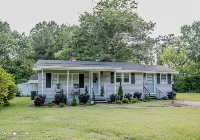 Homes for sale in Bladenboro, NC | 514 Butler Mill Rd, Bladenboro, NC 28320 | MLS# 100579400