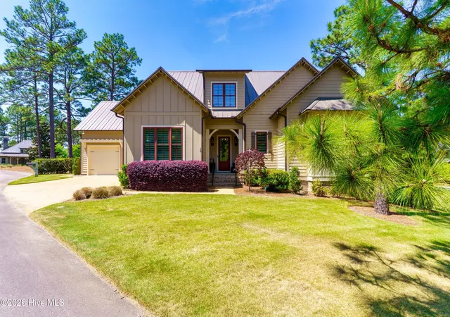 Photo 4 of Single family home for sale at 10 Deepdale Ln, Pinehurst, NC 28374 | MLS# 100569057 | Listing updated on 2026-08-18