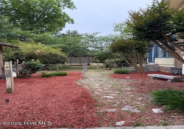 Photo 4 of Single family home for sale at 4225 E Church St, Farmville, NC 27828 | MLS# 100578435 | Listing updated on 2026-08-18