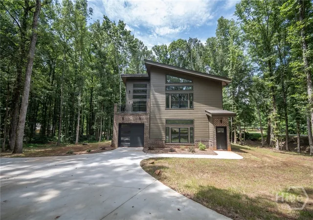Photo 3 of Single family home for sale at 233 Bellamy Rd, Athens, GA 30607 | MLS# CM1023485 | Listing updated on 2026-10-08
