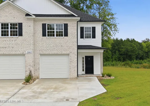 Photo 2 of Townhouse for sale at 2005 Dartford Dr #B, Greenville, NC 27834 | MLS# 100568879 | Listing updated on 2026-08-31