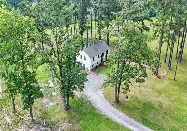 Photo 3 of Single family home for sale at 322 Shady Ln, Cameron, NC 28326 | MLS# 100590145 | Listing updated on 2026-09-08