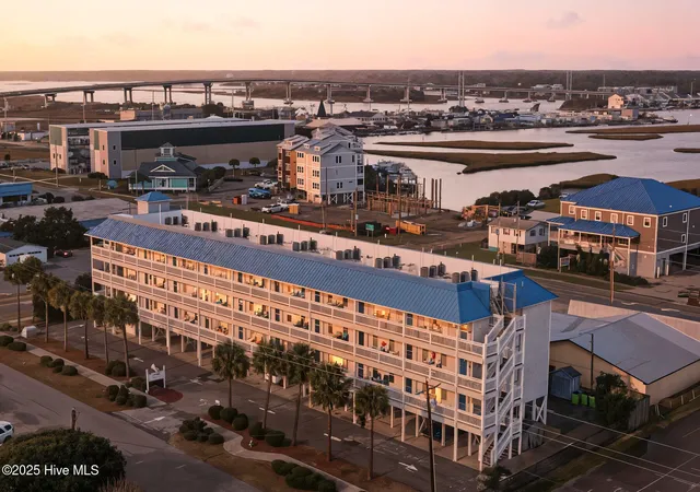 Homes for sale in Surf City, NC | 305 N Topsail Dr #5, Surf City, NC 28445 | MLS# 100543221
