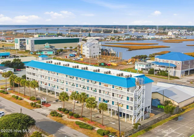 Homes for sale in Surf City, NC | 305 N Topsail Dr #5, Surf City, NC 28445 | MLS# 100543221