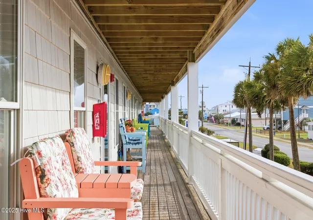 Homes for sale in Surf City, NC | 305 N Topsail Dr #5, Surf City, NC 28445 | MLS# 100543221