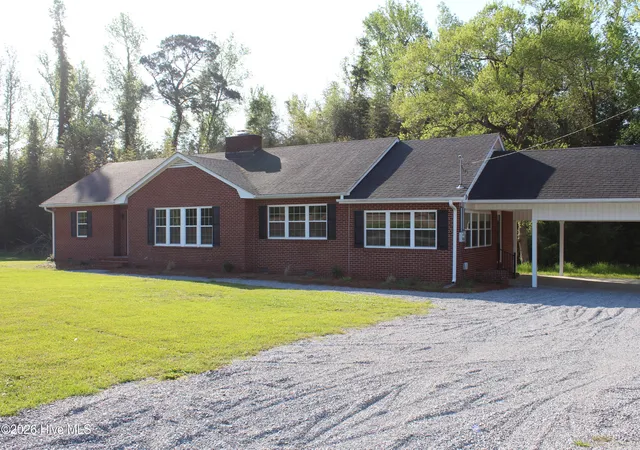 Photo 4 of Single family home for sale at 3049 Catherine Lake Rd, Richlands, NC 28574 | MLS# 100567630 | Listing updated on 2026-08-18