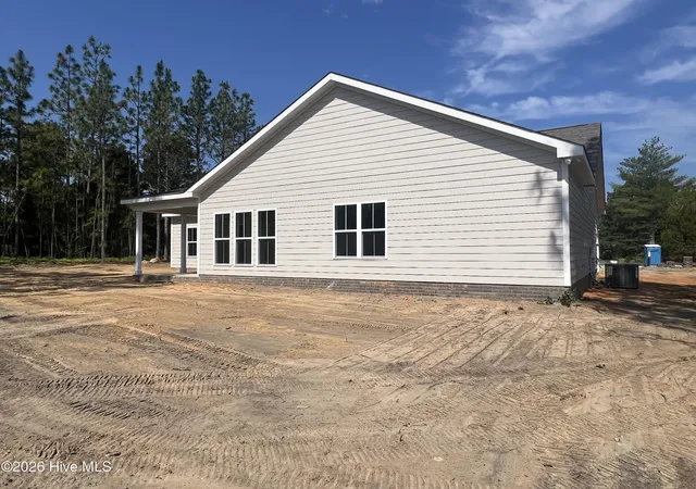 Homes for sale in West End, NC | 2449 Murdocksville Rd, West End, NC 27376 | MLS# 100562928