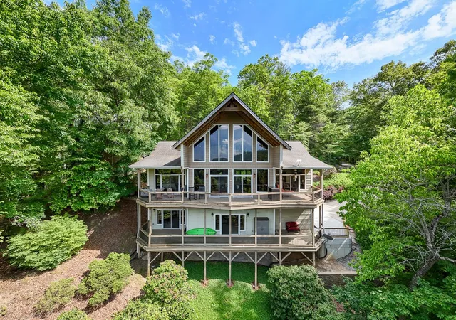 Photo 2 of Single family home for sale at 113 Snowbird Trl, Robbinsville, NC 28771 | MLS# 98544649 | Listing updated on 2026-08-18