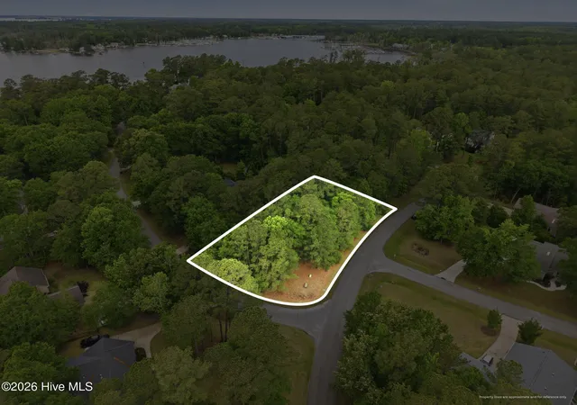 Homes for sale in Washington, NC | 422 Pamlico River Dr, Washington, NC 27889 | MLS# 100569187