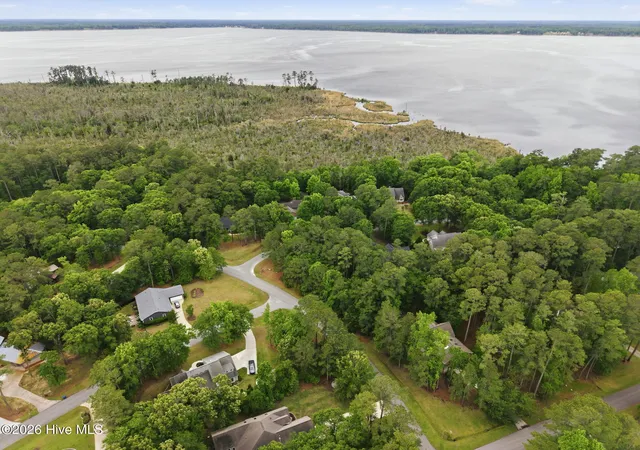 Homes for sale in Washington, NC | 422 Pamlico River Dr, Washington, NC 27889 | MLS# 100569187